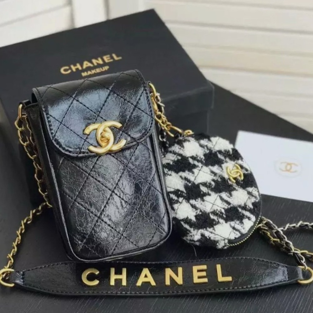 CHANEL BEAUTY Novelty Shoulder Pouch & Coin Case Pearl Phone Bag GWP - Picture 3 of 12